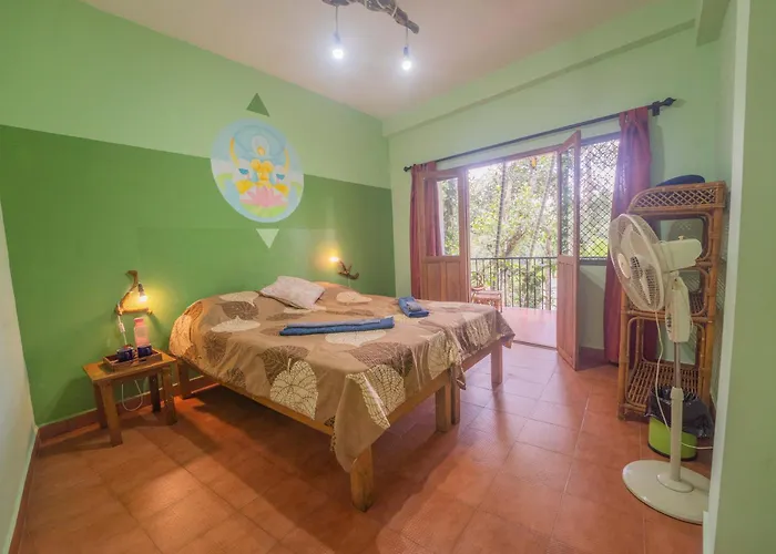 Chrissie\'S Hotel