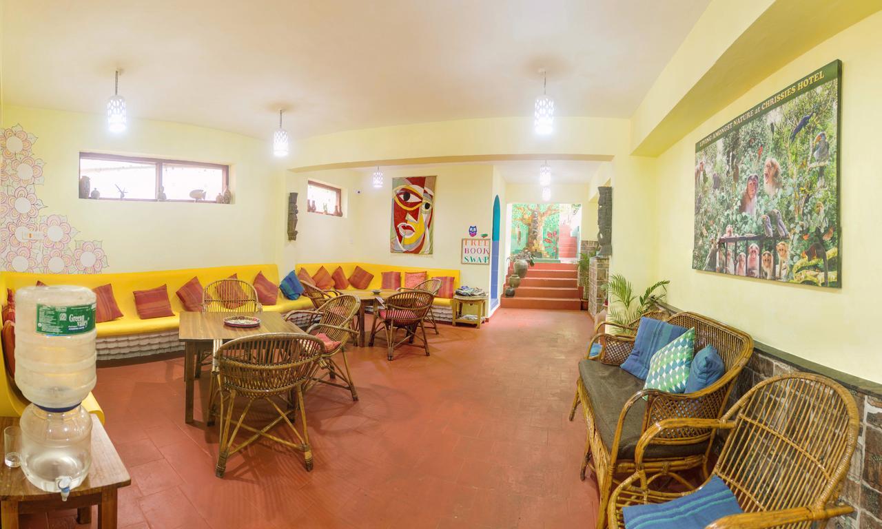 Hotel Chrissie's 3*