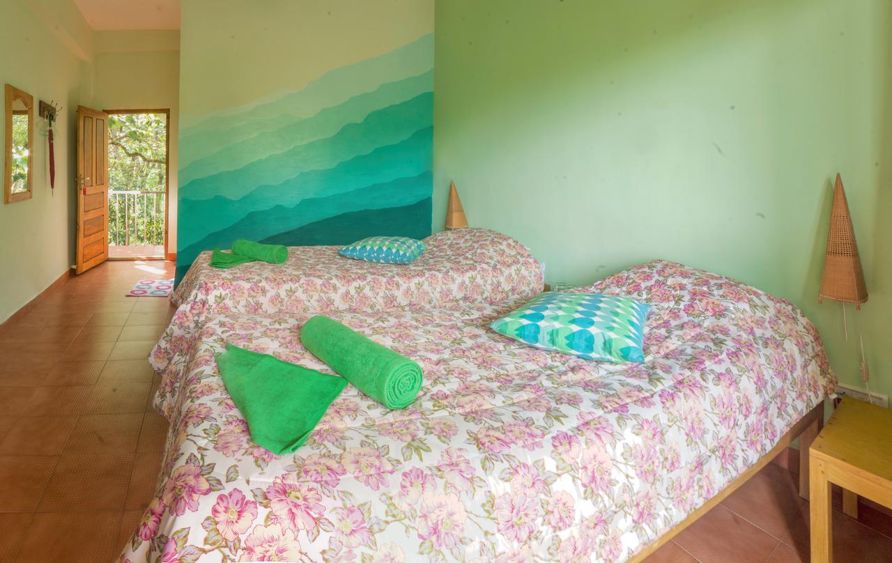Hotel Chrissie's Thekkady